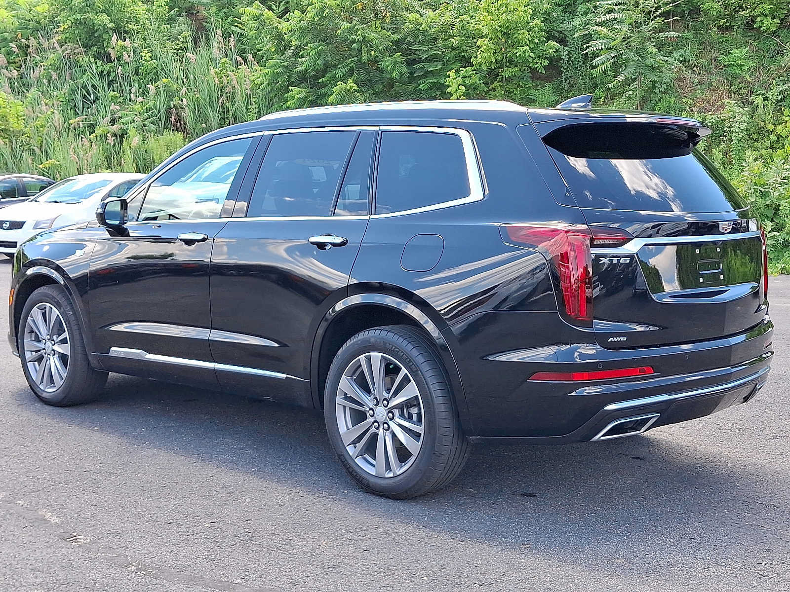 Used 2024 Cadillac XT6 Premium Luxury AWD/4WD image 4