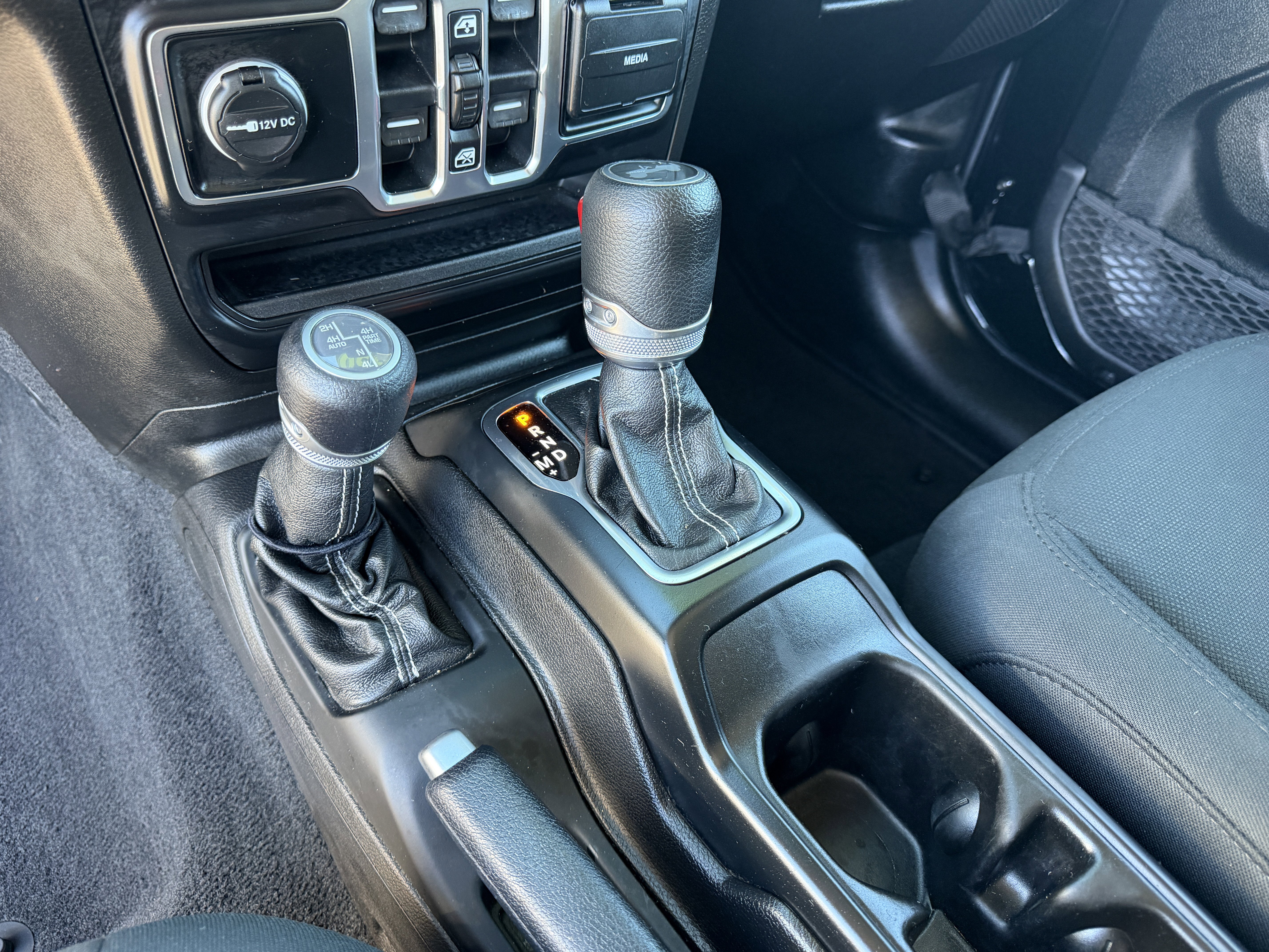 Certified 2020 Jeep Wrangler Unlimited Sahara image 22