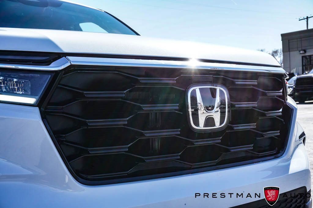 Used 2025 Honda Pilot Touring image 19
