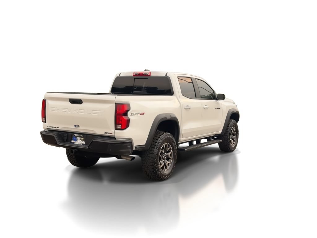 Used 2025 Chevrolet Colorado ZR2 w/ Technology Package AWD/4WD image 8