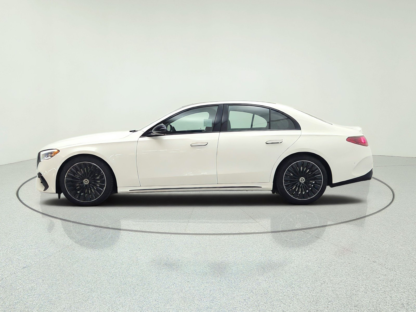 New 2027 Mercedes-Benz E 450 4MATIC Sedan image 8