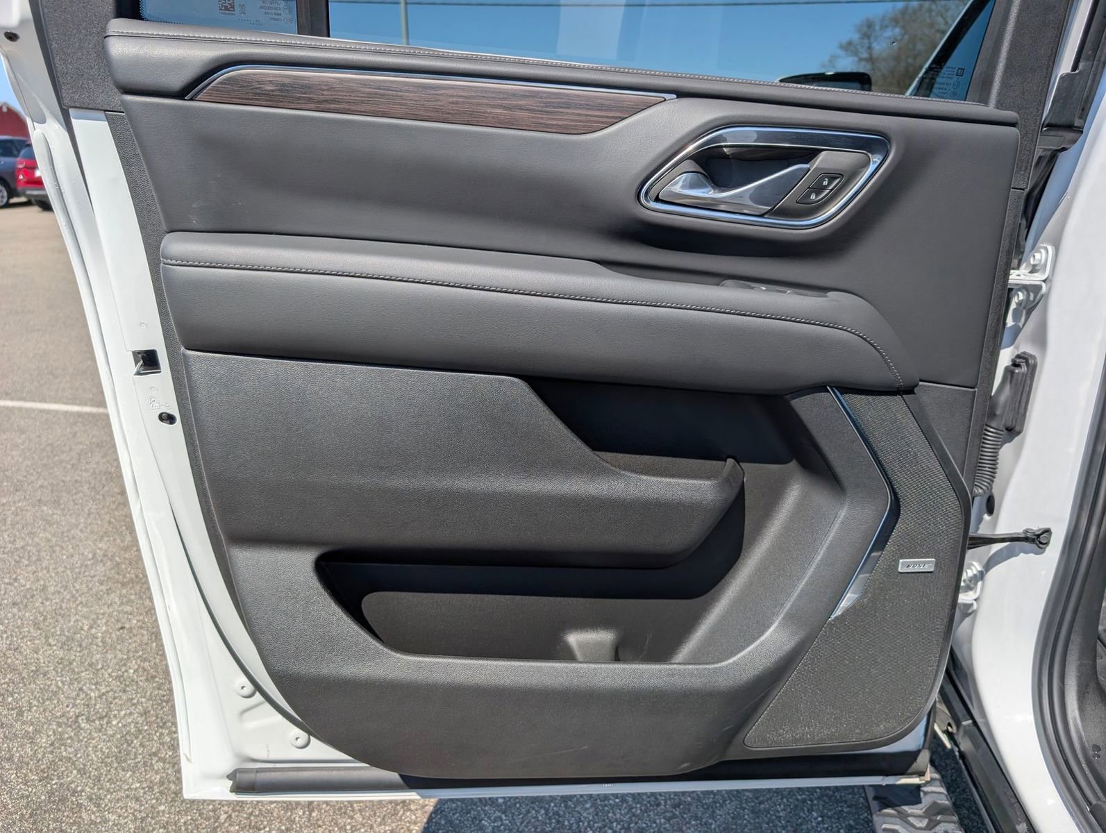 Certified 2023 Chevrolet Suburban Z71 w/ Luxury Package image 34