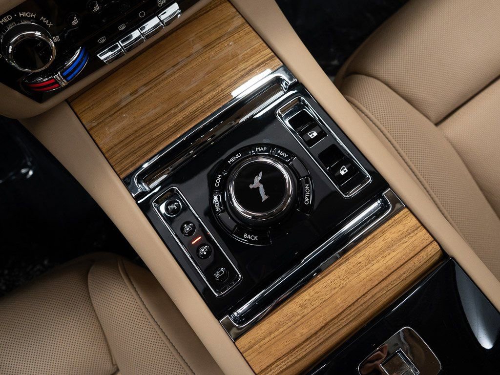 Certified 2022 Rolls-Royce Ghost image 39