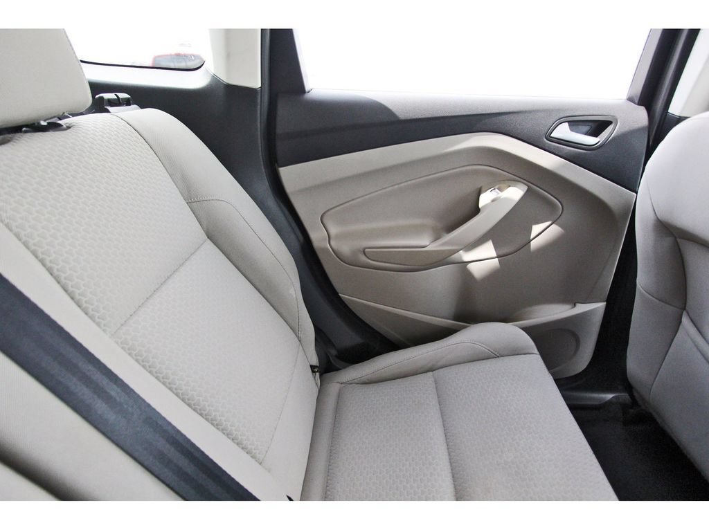 Used 2019 Ford Escape SE FWD image 11