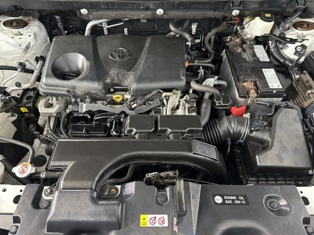 Used 2020 Toyota RAV4 LE w/ All Weather Liner Package AWD/4WD image 10