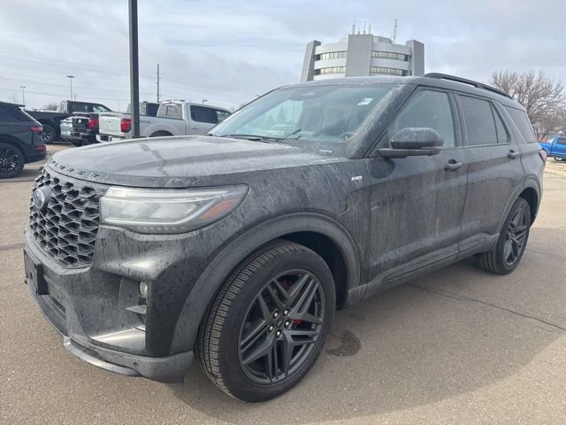 Used 2025 Ford Explorer ST-Line w/ Premium Package image 7