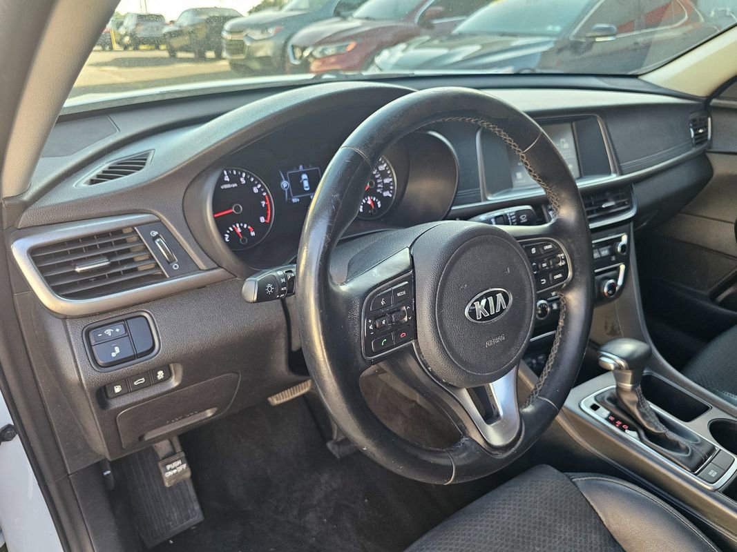 Used 2018 Kia Optima S FWD image 21