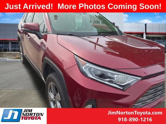 Used 2020 Toyota RAV4 Limited AWD/4WD image 1