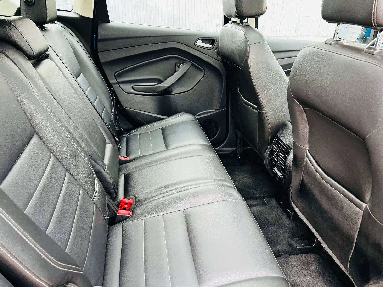 Used 2013 Ford C-MAX SEL image 27