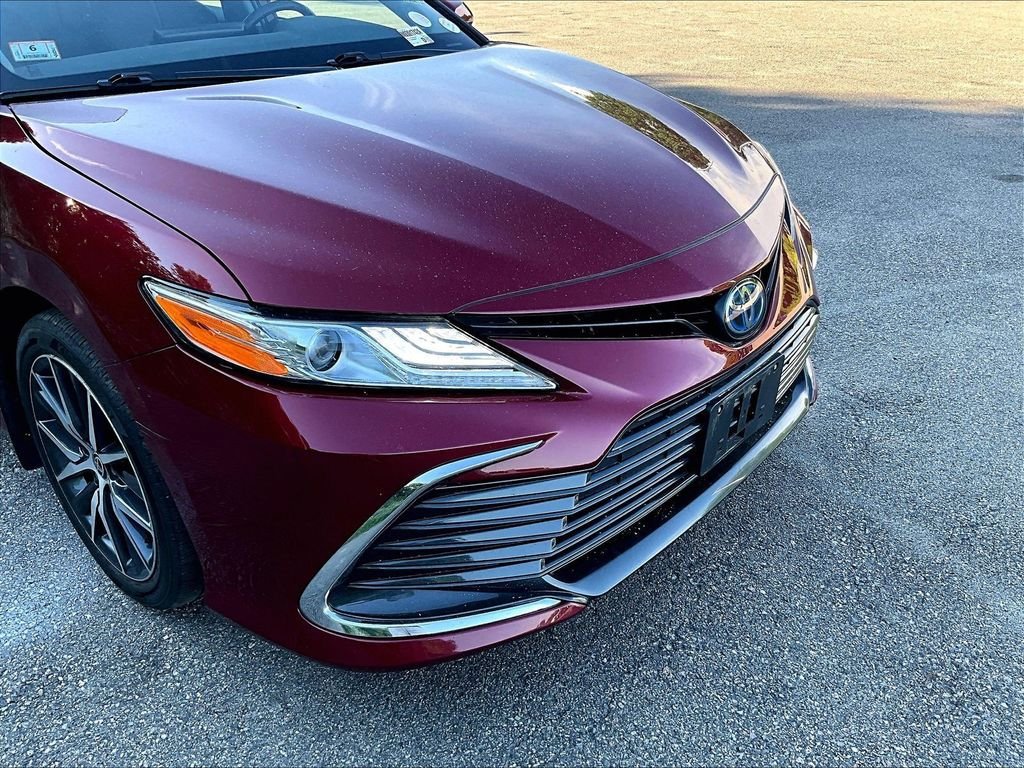 Certified 2022 Toyota Camry XLE w/ Navigation Upgrade Package FWD image 8