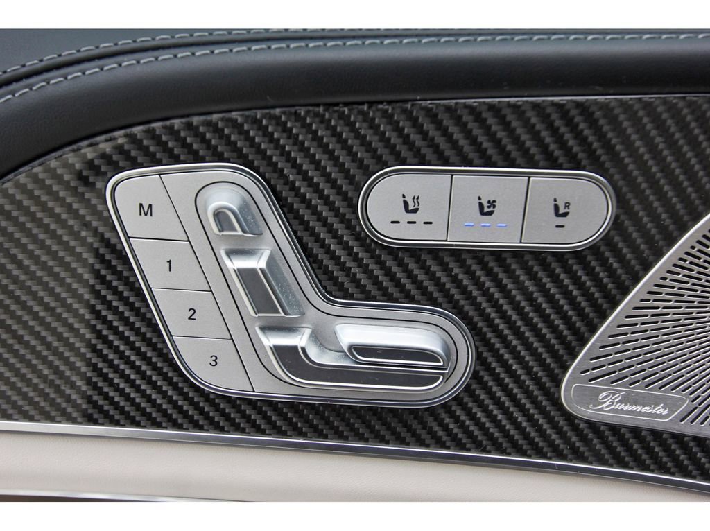 Used 2025 Mercedes-Benz GLS 63 AMG 4MATIC image 24