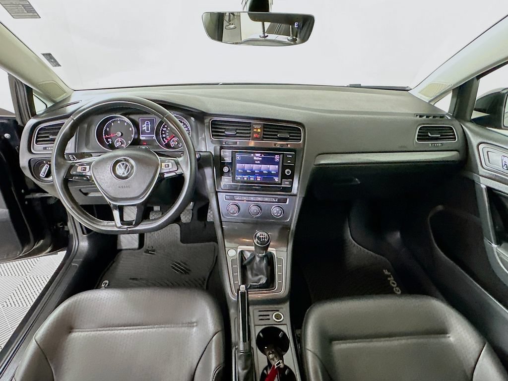 Used 2020 Volkswagen Golf 4-Door FWD image 3