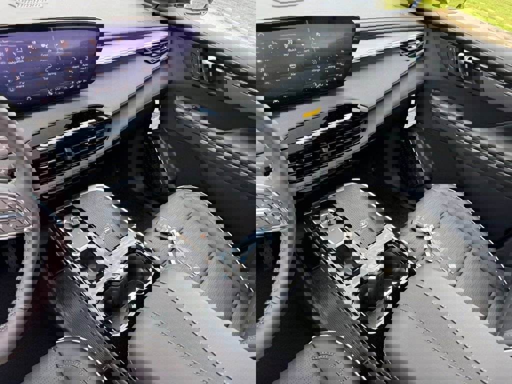 New 2025 Buick Enclave Sport Touring w/ Super Cruise Package image 29