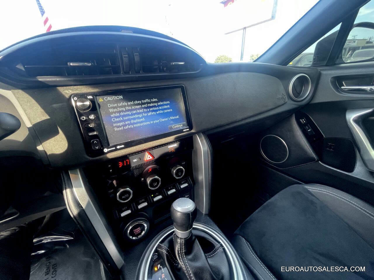 Used 2018 Toyota 86 image 30