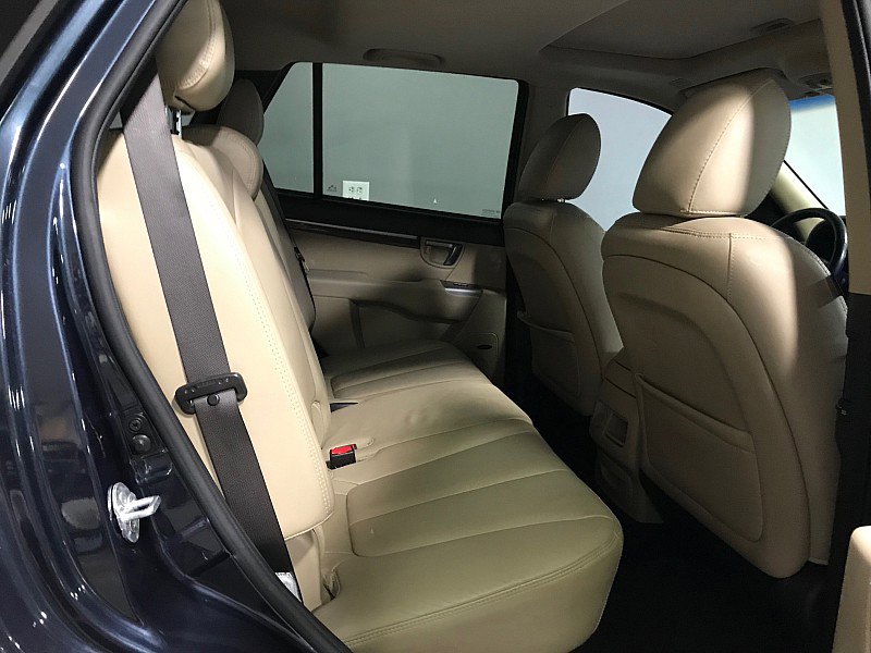 Used 2012 Hyundai Santa Fe Limited FWD image 19