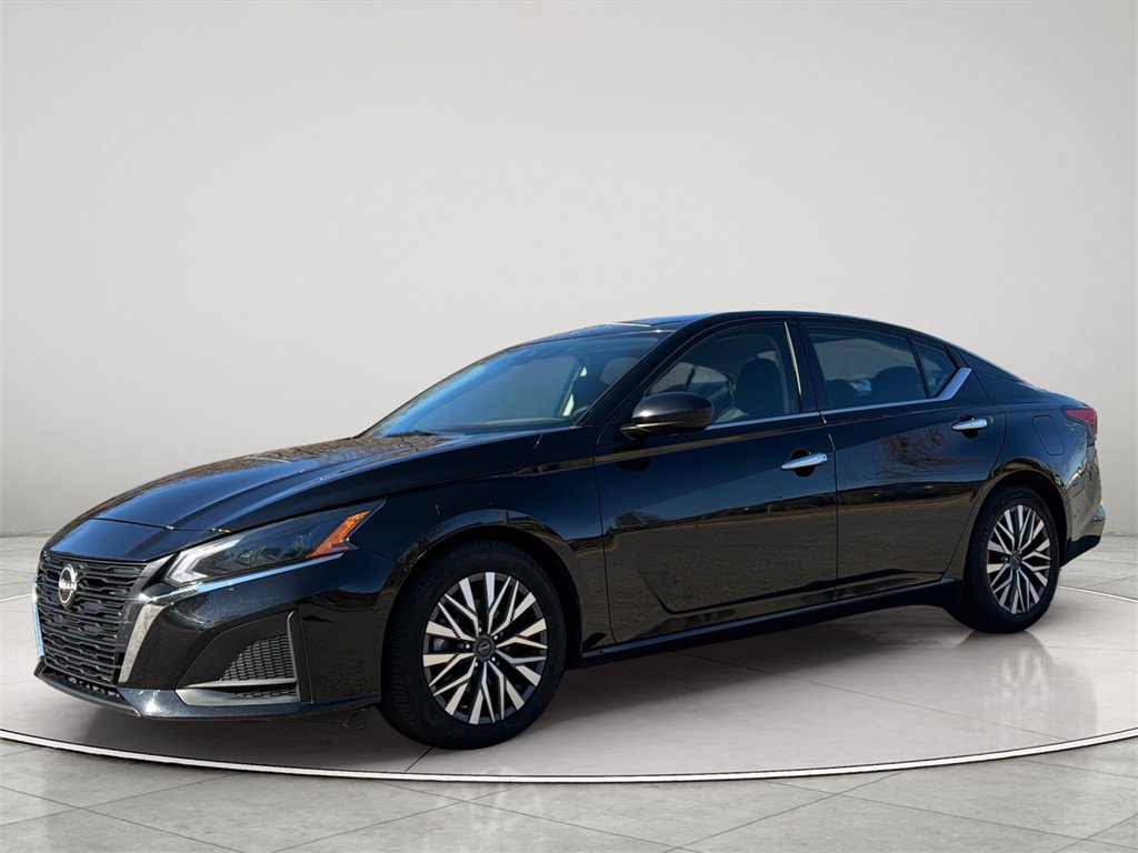Used 2023 Nissan Altima 2.5 SV image 15