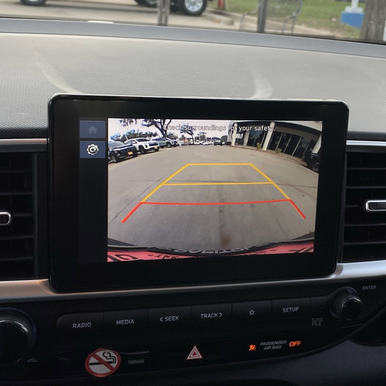 Used 2025 Hyundai Venue SEL image 18