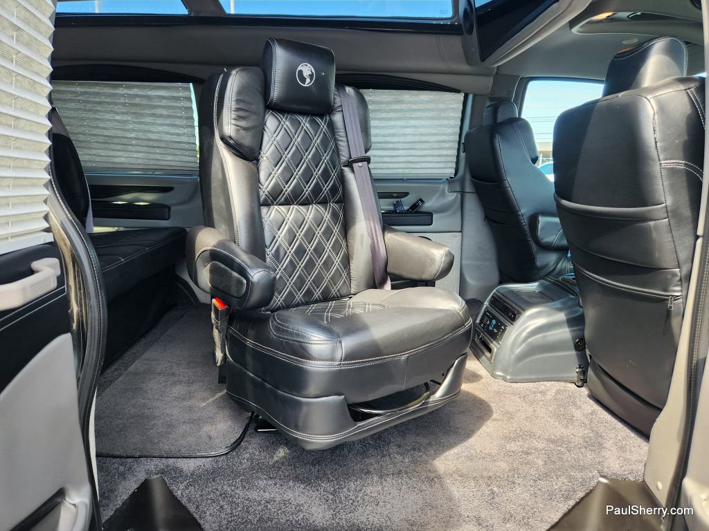 Used 2023 GMC Savana 2500 image 4