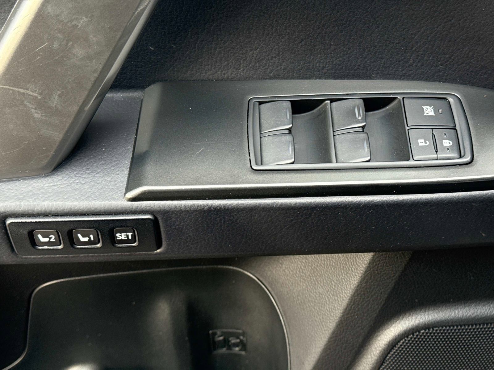 Used 2022 Lexus GX 460 Premium image 16