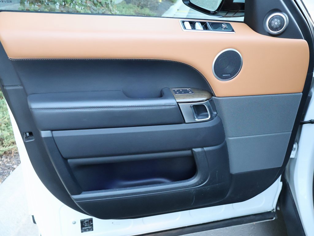 Used 2018 Land Rover Range Rover Sport Supercharged image 18