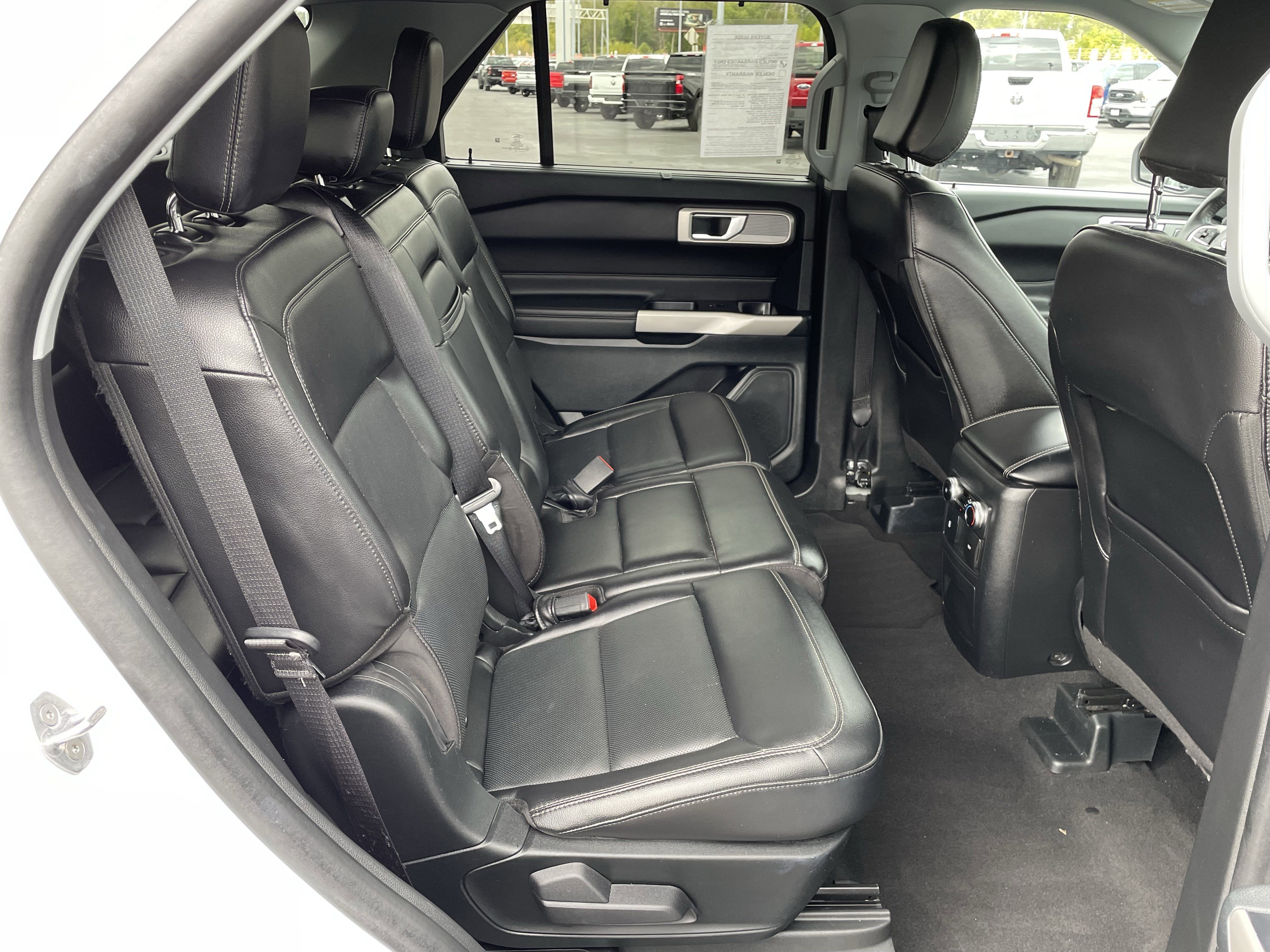 Used 2024 Ford Explorer Limited image 40