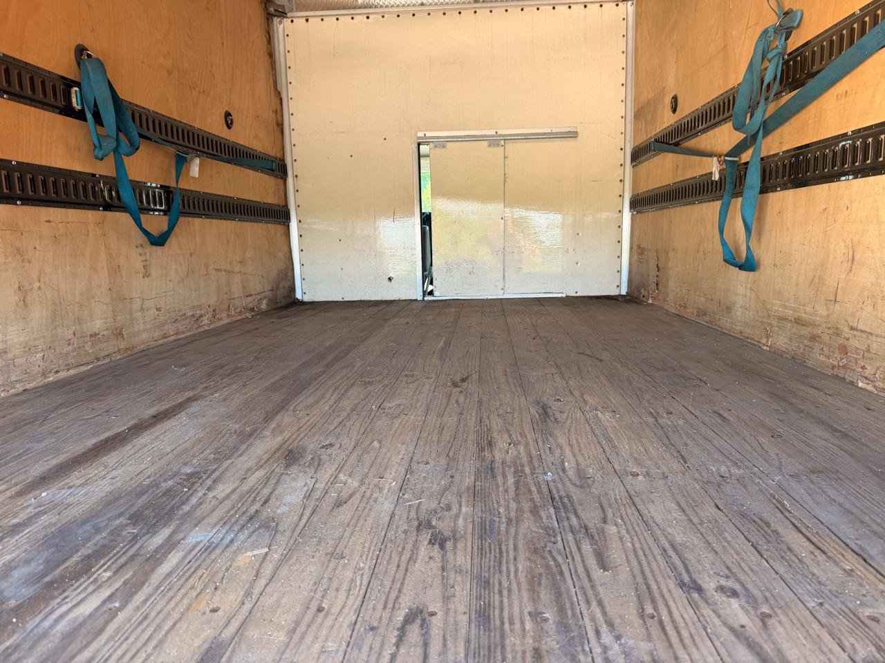 Used 2008 Chevrolet Express 3500 RWD image 9