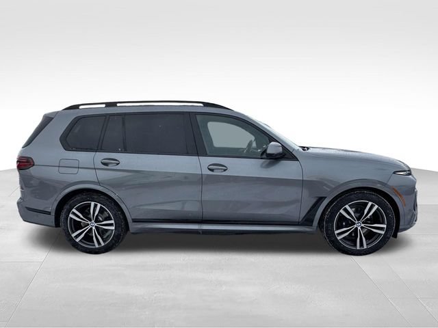 New 2026 BMW X7 xDrive40i w/ M Sport Package AWD/4WD image 2