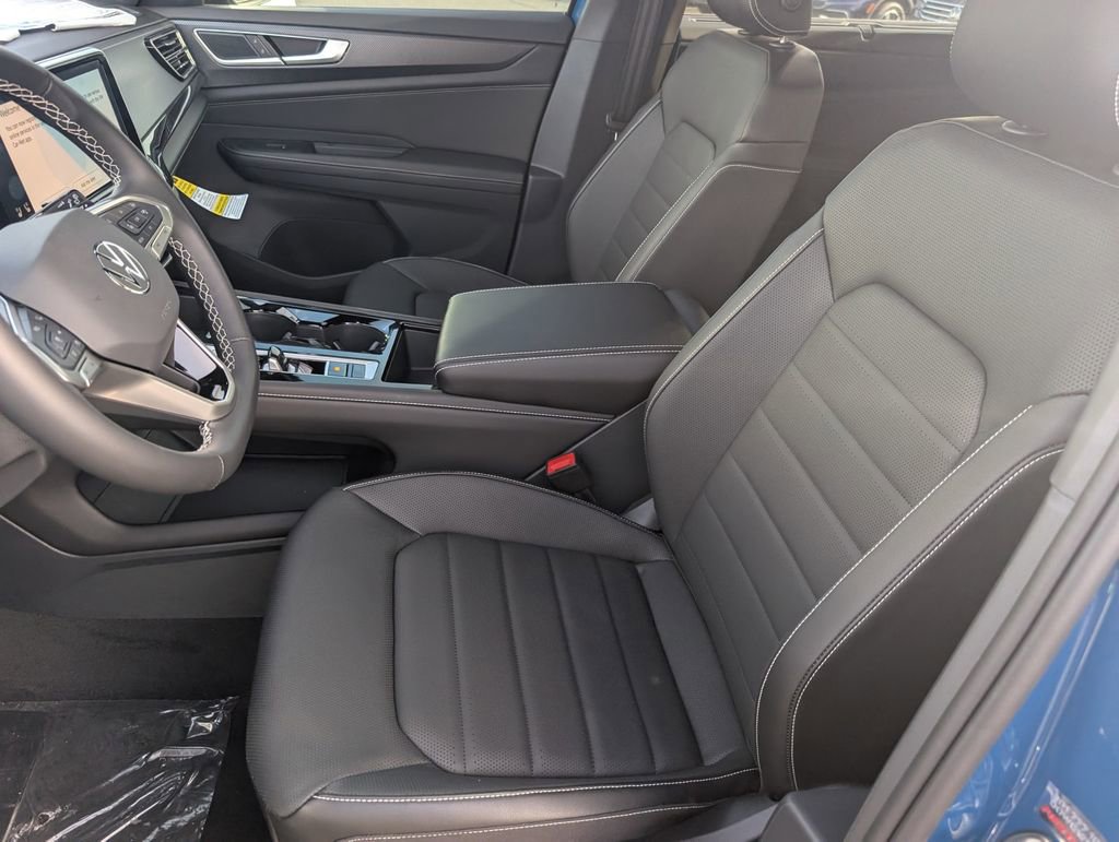 New 2025 Volkswagen Atlas Cross Sport SEL image 11