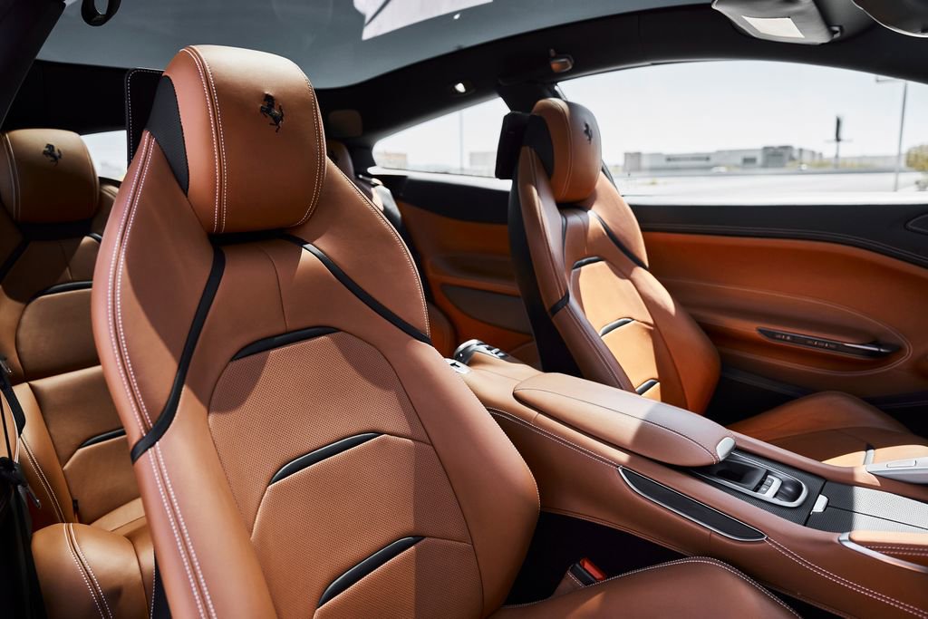 Used 2018 Ferrari GTC4Lusso image 43