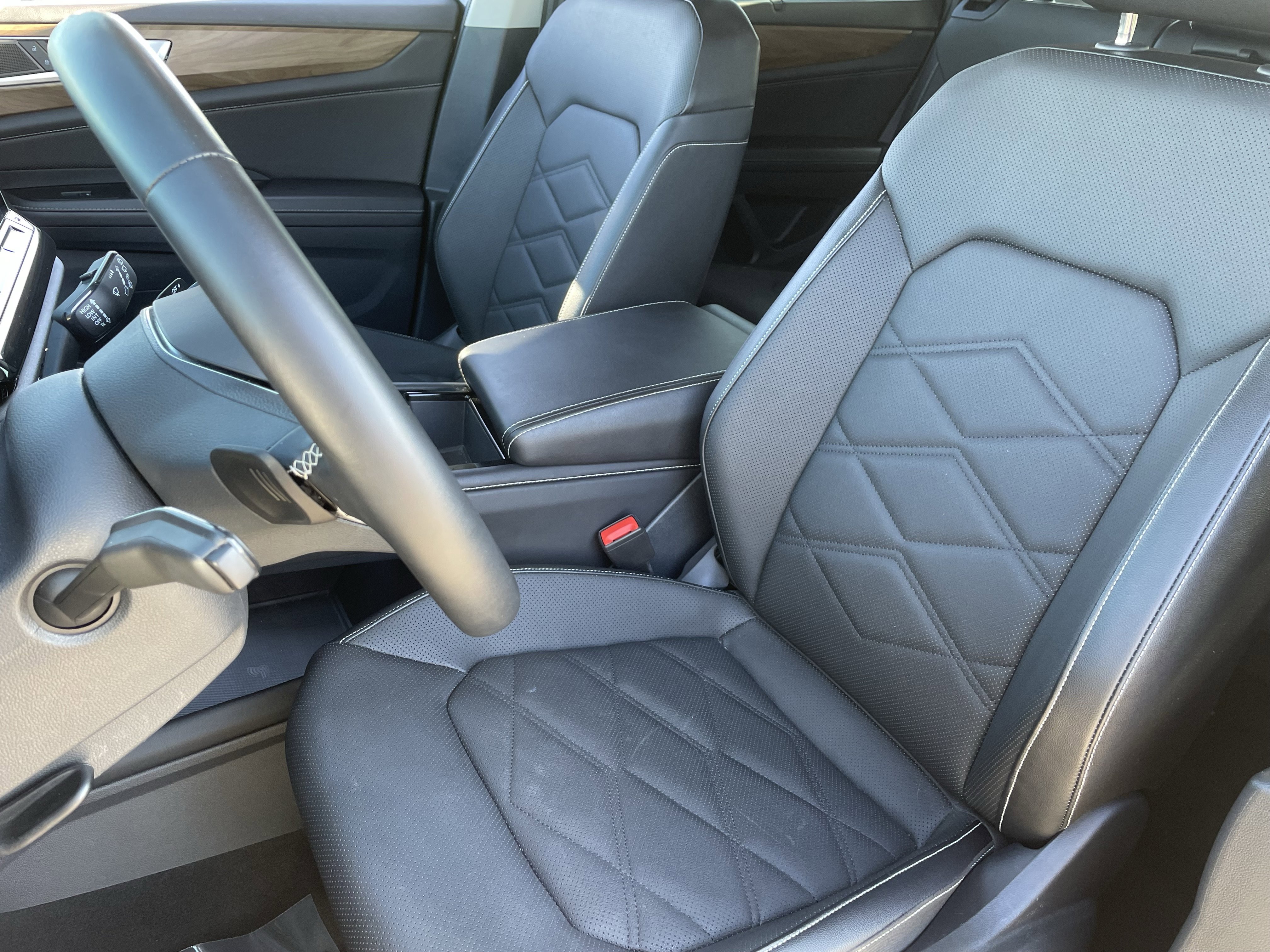 Used 2025 Volkswagen Atlas SE image 20