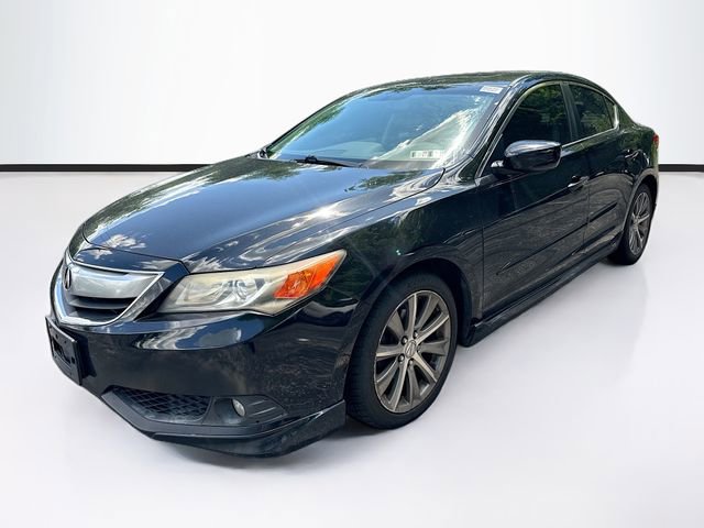 Used 2013 Acura ILX w/ Technology Package FWD image 4