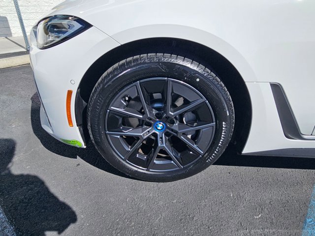 Used 2023 BMW i4 eDrive35 w/ Premium Package image 23