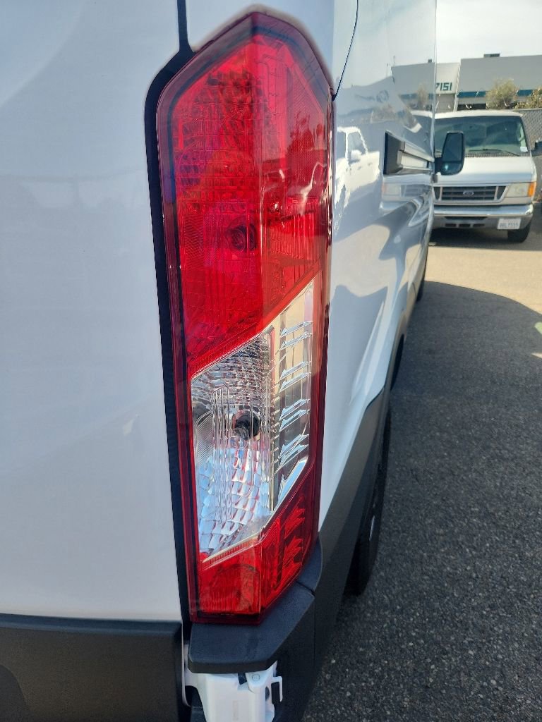 Used 2023 Ford Transit 250 Medium Roof RWD image 14