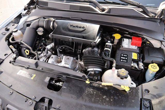 Used 2025 Jeep Compass Trailhawk w/ Trailer Tow Group AWD/4WD image 29