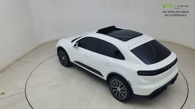 Used 2025 Porsche Macan Electric RWD image 83