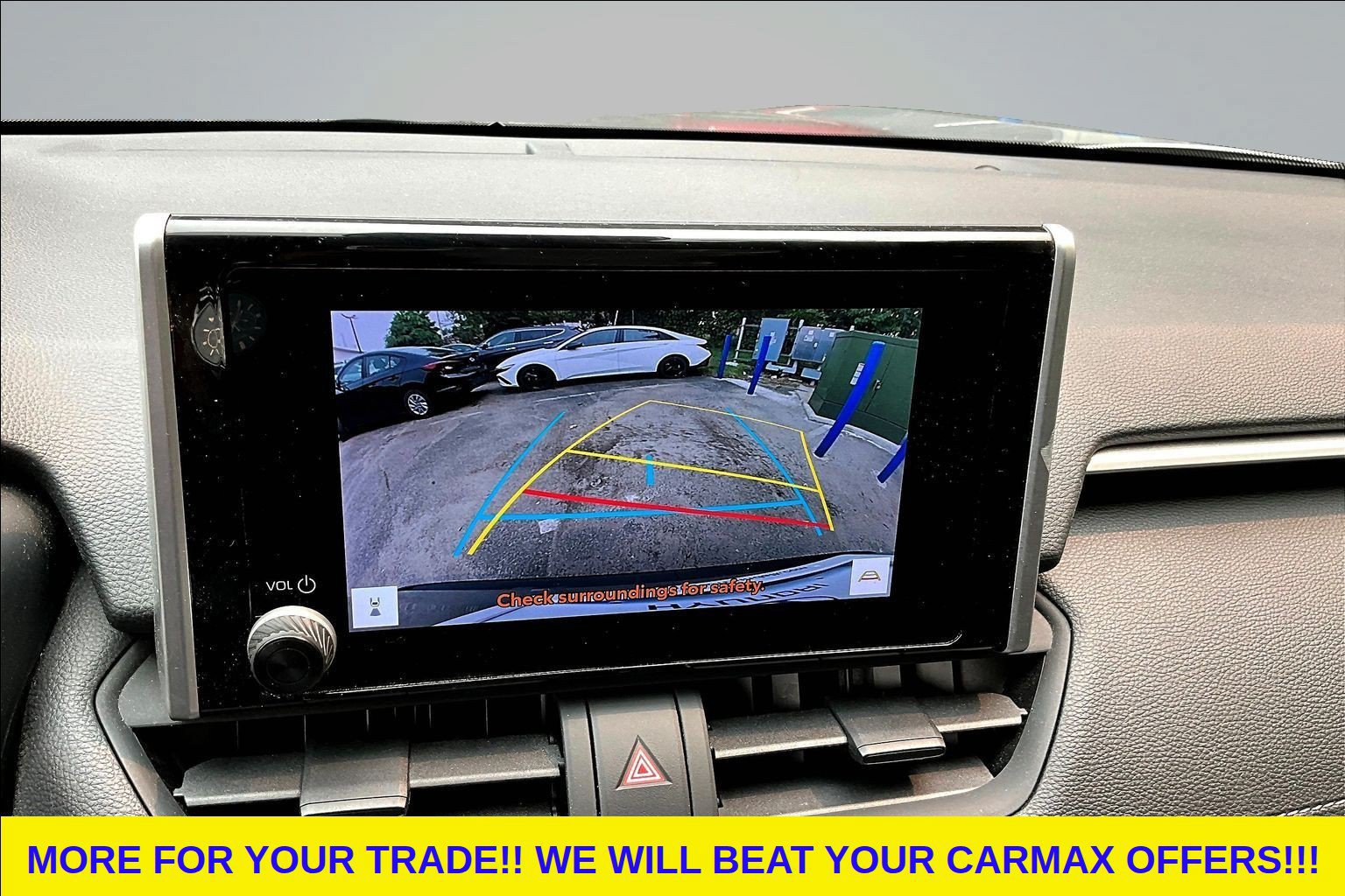 Used 2023 Toyota RAV4 XLE AWD/4WD image 13