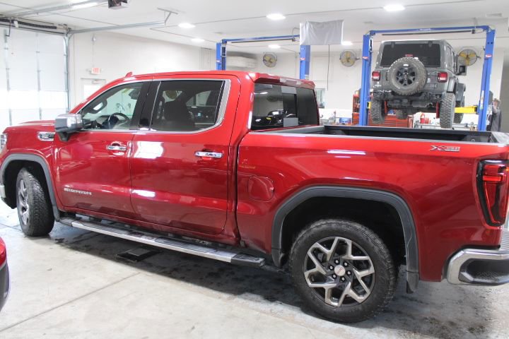 Used 2022 GMC Sierra 1500 SLT w/ SLT Premium Plus Package image 5
