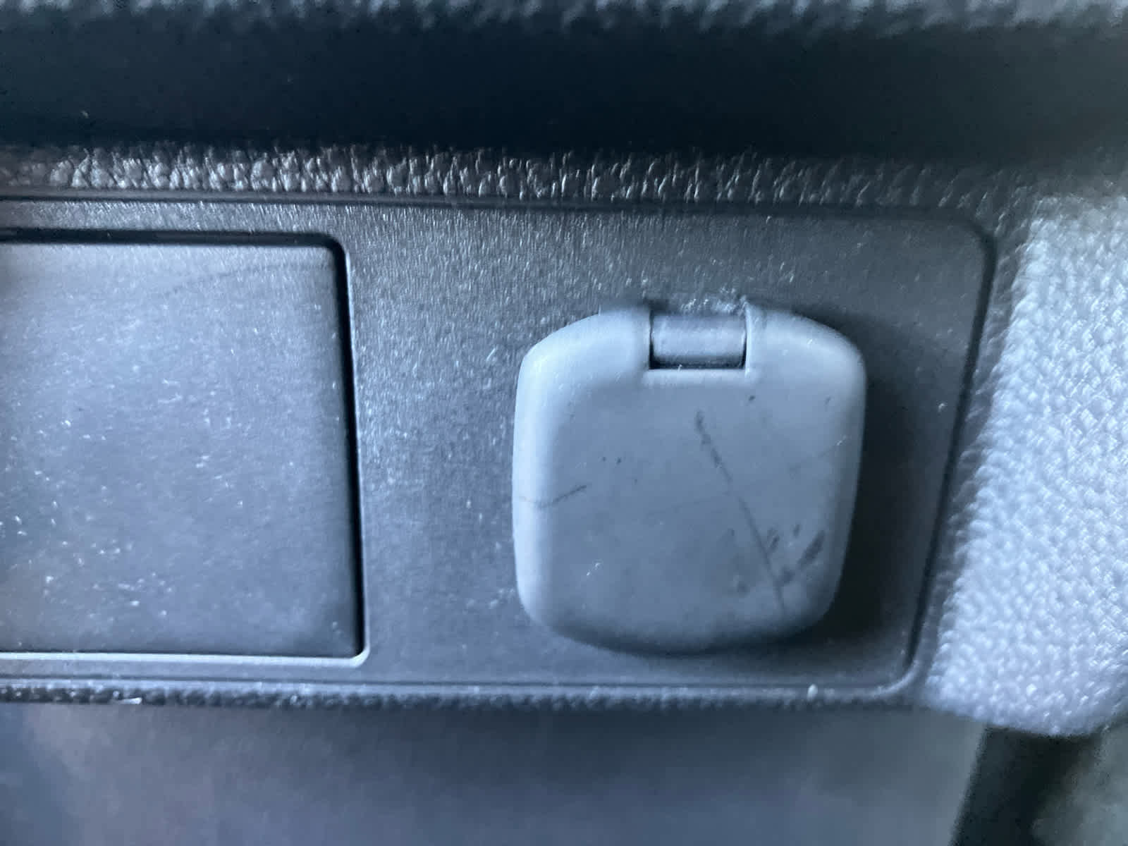 Used 2024 Toyota Tacoma TRD Off-Road image 31