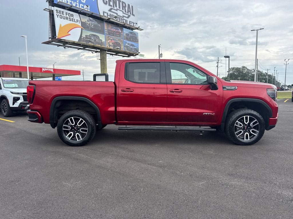 Used 2023 GMC Sierra 1500 AT4 w/ Technology Package AWD/4WD image 9