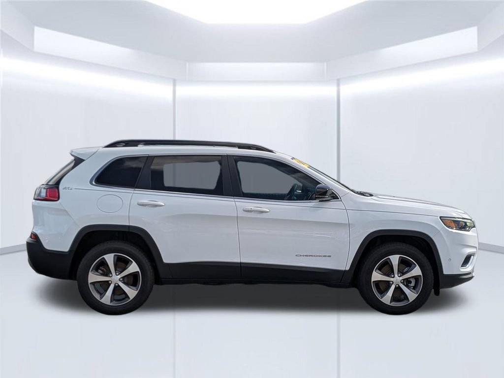 Used 2022 Jeep Cherokee Limited AWD/4WD image 7