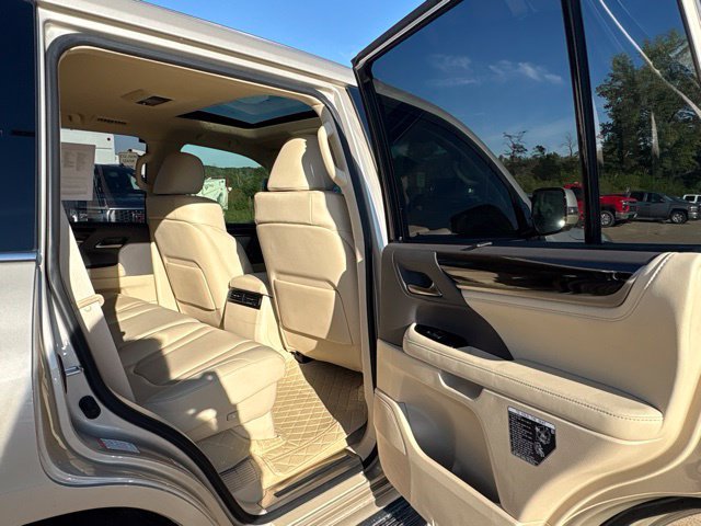 Used 2018 Lexus LX 570 4WD image 19
