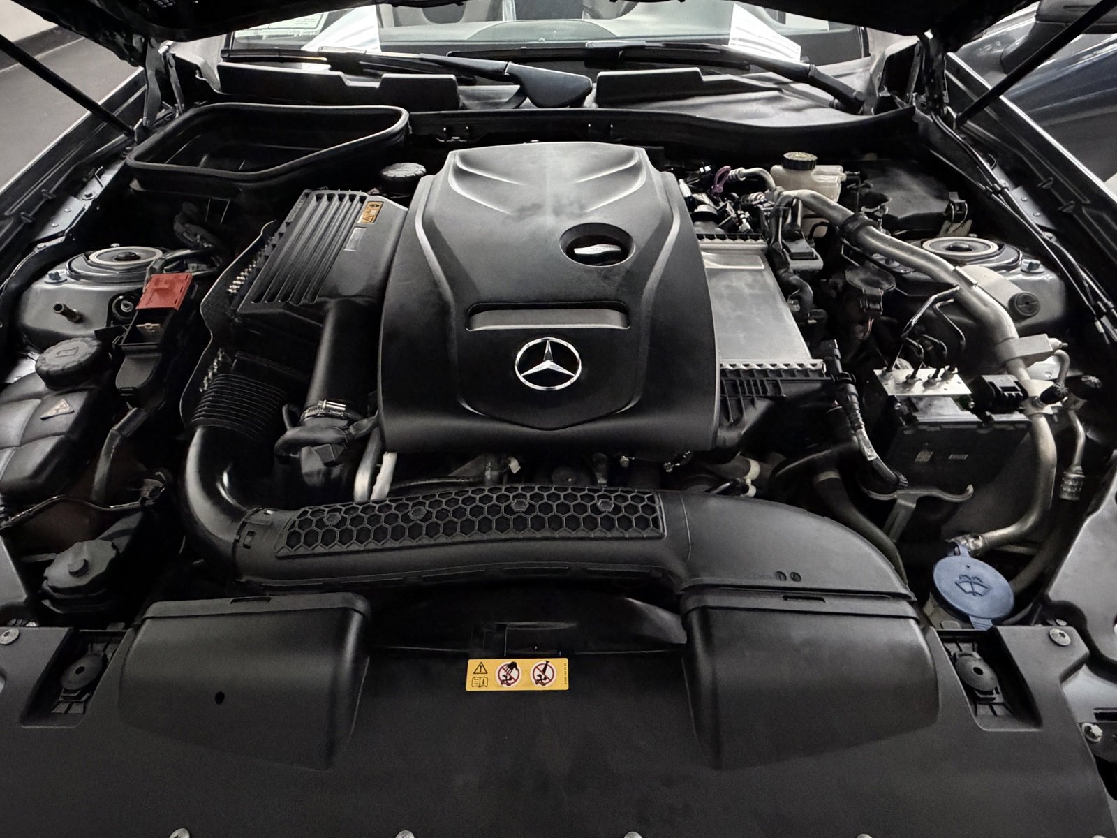 Used 2020 Mercedes-Benz SLC 300 image 34