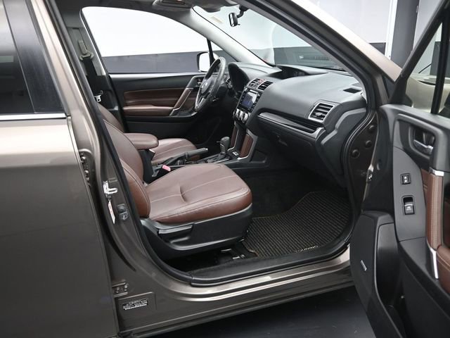 Used 2017 Subaru Forester 2.5i Touring image 31