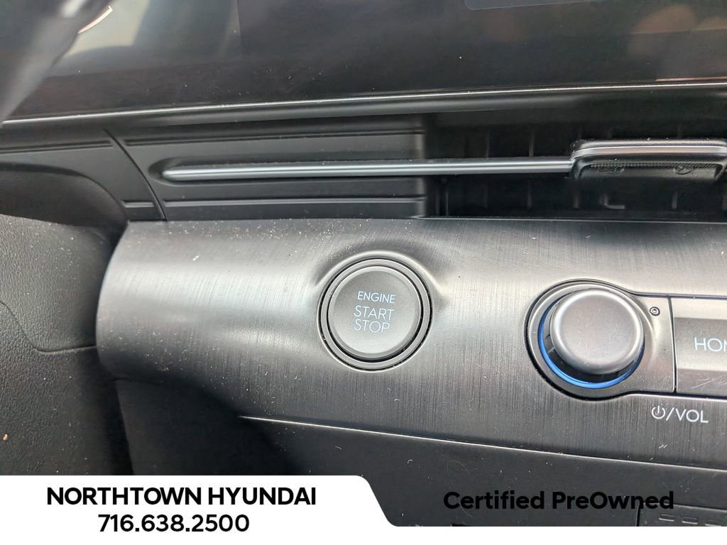 Used 2025 Hyundai Kona SEL image 19