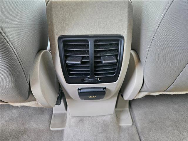 Used 2013 Ford Escape SE FWD image 15