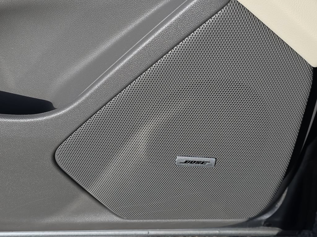 Certified 2024 Cadillac XT6 Premium Luxury w/ LPO, Floor Liner Package AWD/4WD image 31