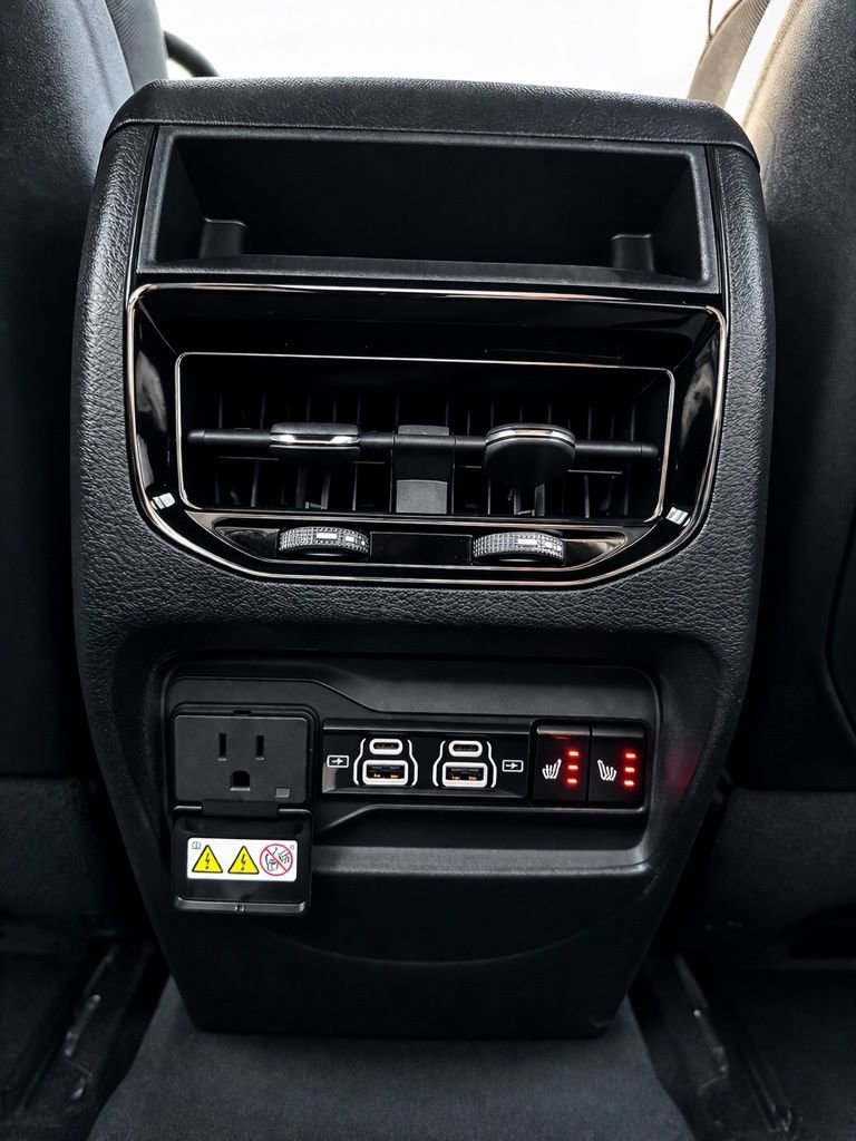 Used 2024 Jeep Grand Cherokee Limited 4xe w/ Luxury Tech Group II image 25