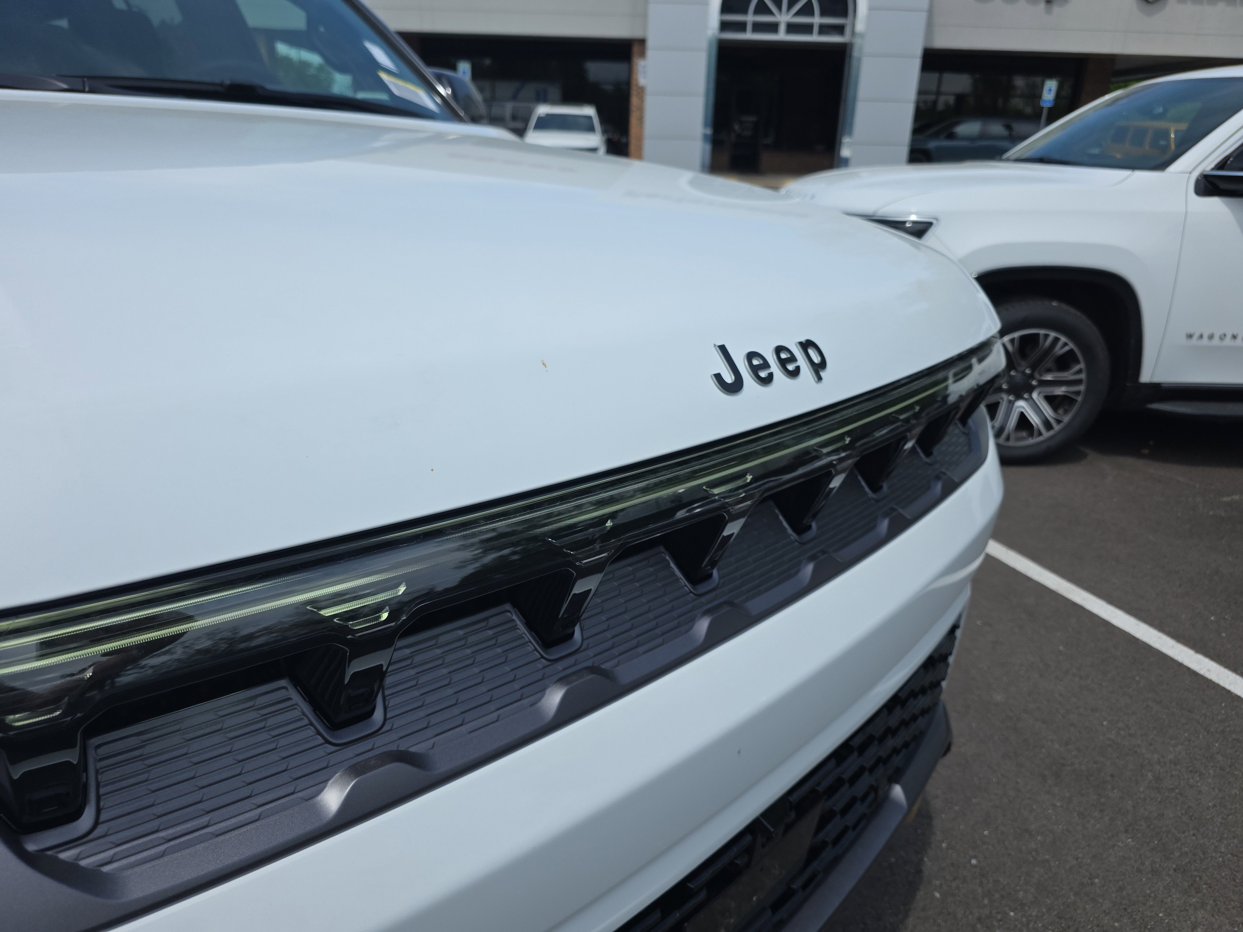 New 2026 Jeep Grand Wagoneer 4WD image 33