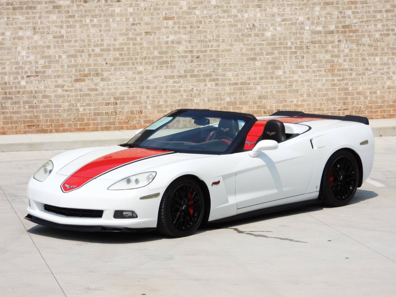 Used 2009 Chevrolet Corvette Convertible w/ Preferred Equipment Group RWD image 29