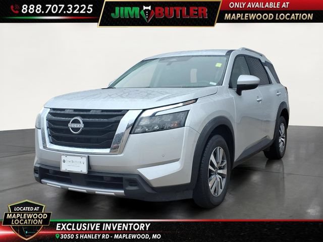 Used 2025 Nissan Pathfinder SL AWD/4WD image 1